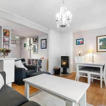 Dinbnb Homes I Family Friendly Home In Historical Sandviken Bergen Exterior photo
