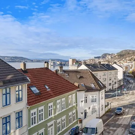 Dinbnb Homes I Family Friendly Home In Historical Sandviken Bergen Exterior photo